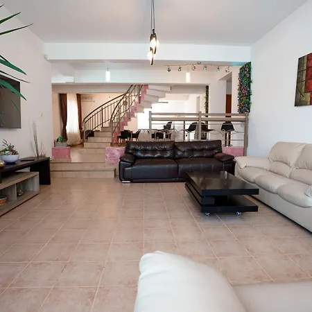 Raluca Guest house