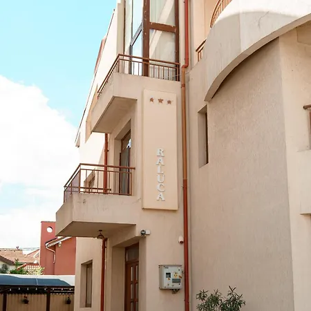 Raluca Guest house