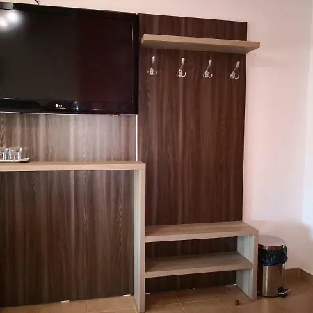 Guest house Raluca 3*